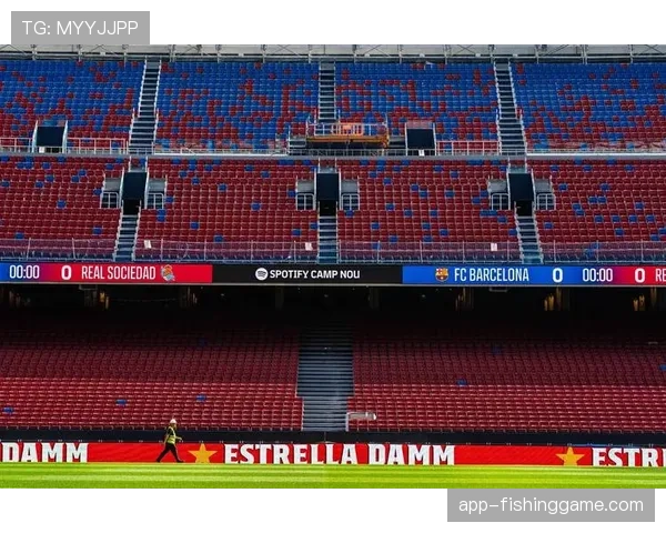 诺坎普改建工程进展顺利,南看台已部分开放 诺坎普改建工程进展顺利,南看台已部分开放