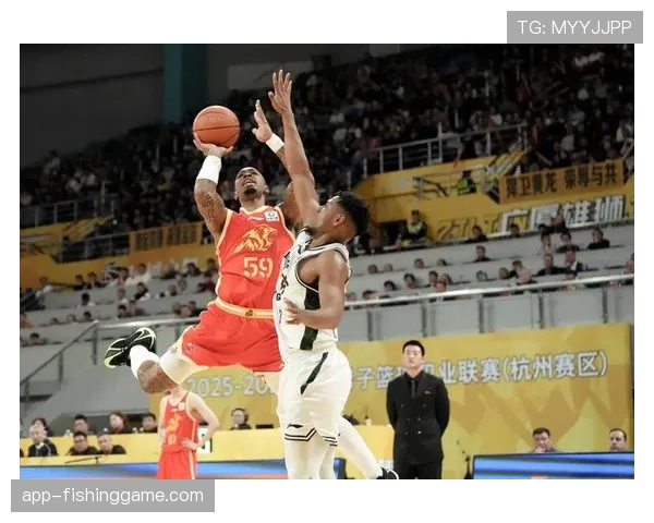 浙商证券男篮113-80大胜南京男篮，用胜利为冠名合作添彩